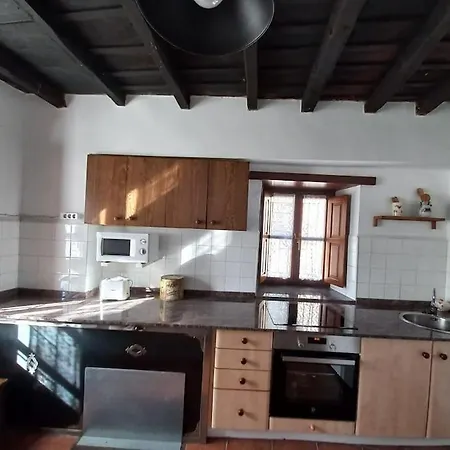 Casa Rustica En Con Vistas A La Montana Dobres