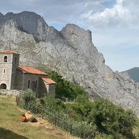 度假居 Casa Rustica En Con Vistas A La Montana Dobres