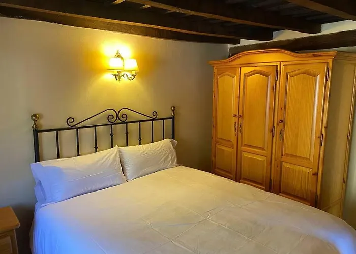 Holiday home Casa Rustica En Con Vistas A La Montana Dobres