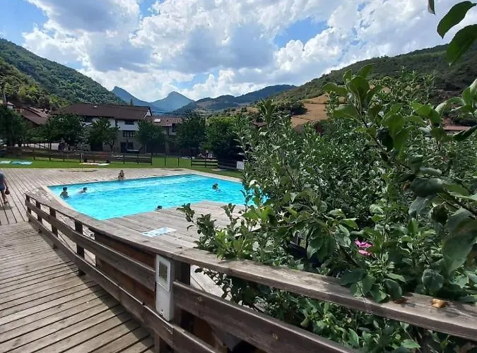 Casa Rustica En Con Vistas A La Montana Holiday home Dobres